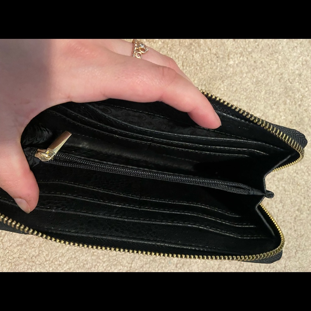 Wallet - Picture 2 of 2
